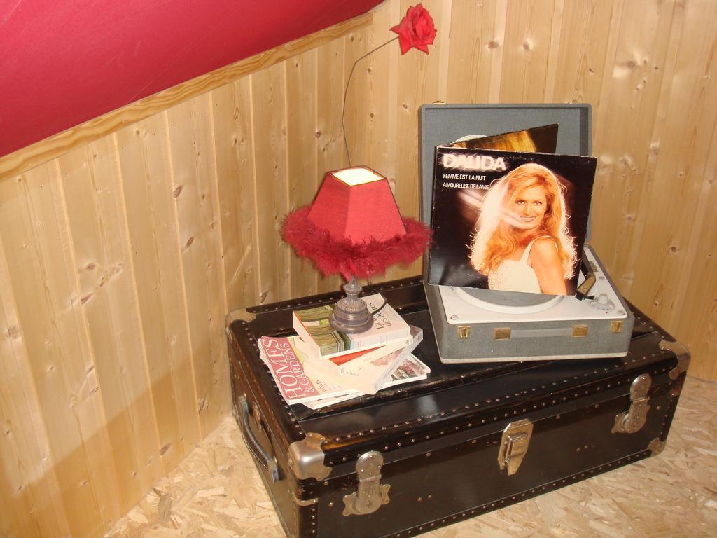 Отель La Maison De Justine Мюра Экстерьер фото